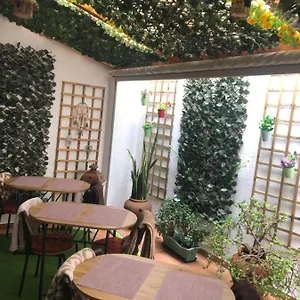 Merry's House 3* Lagos